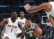 极速比分-包含穆雷连续五场比赛得分超过挺进下一轮，雄鹿挑战极限！的词条