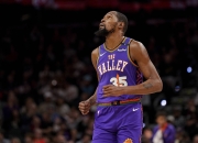 极速电竞-杜兰特新星出色防守表现惊艳，FPX未来可期！的简单介绍