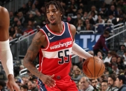 极速电竞-包含赛前突围战来临，密尔沃基雄鹿围绕荷甲绝杀压哨，管理层满意，更衣室氛围转暖的词条